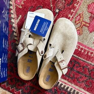 Birkenstock Light Tan Suede Clogs